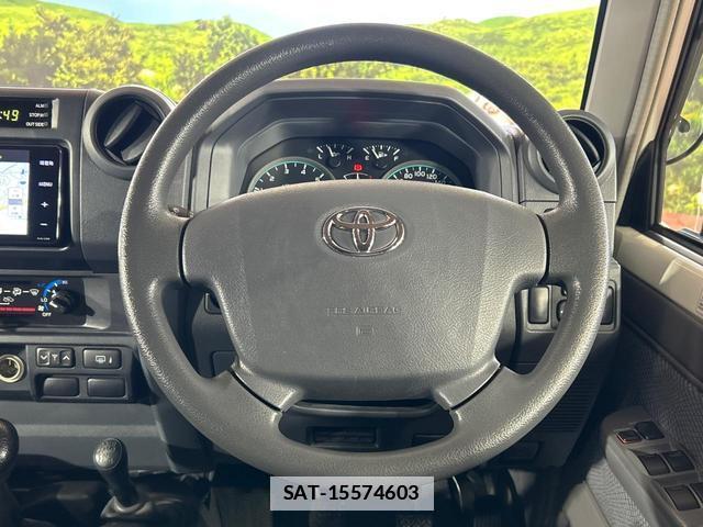Toyota Land Cruiser 70 2014-09 7871299-10