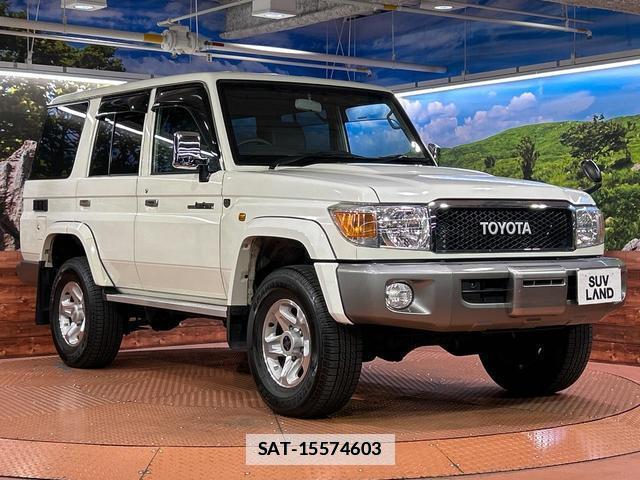 Toyota Land Cruiser 70 2014-09 7871299-15