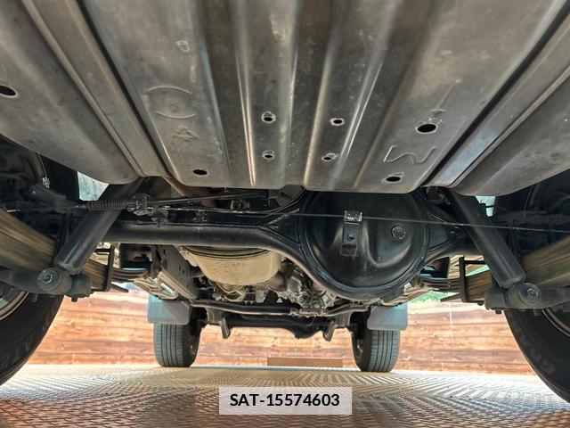 Toyota Land Cruiser 70 2014-09 7871299-18
