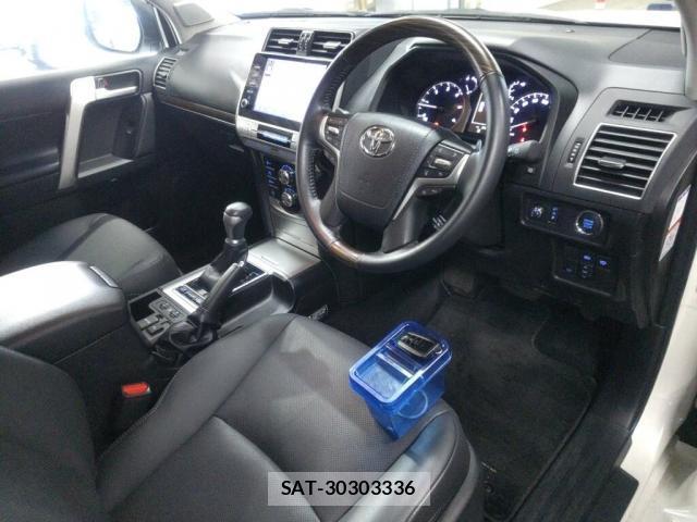 Toyota LAND CRUISER PRADO 2023-01 7867288-2