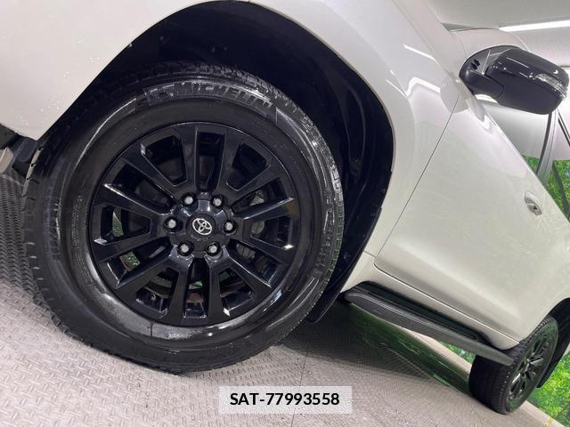 Toyota LAND CRUISER PRADO 2022-04 7867873-11