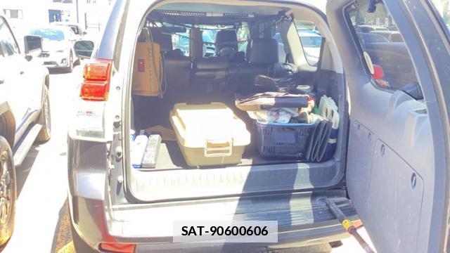 Toyota LAND CRUISER PRADO 2012-08 7870473-8