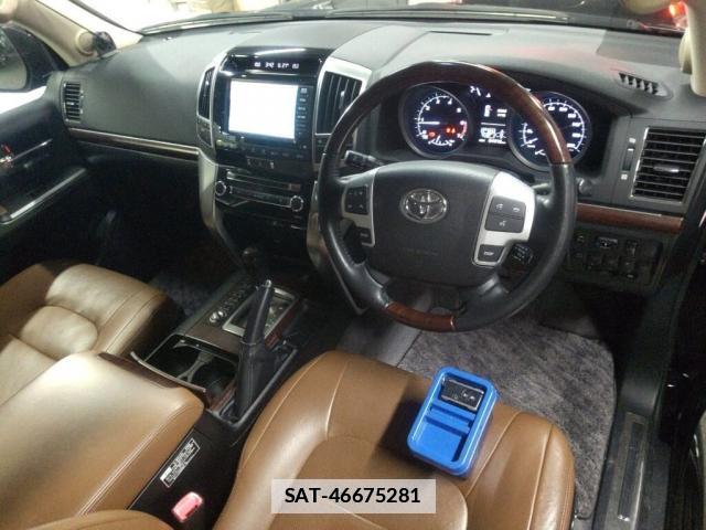 Toyota LAND CRUISER 2015-02 7867284-2