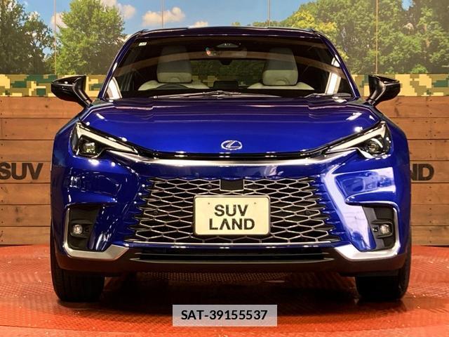Lexus LBX 2025-12 7867412-13