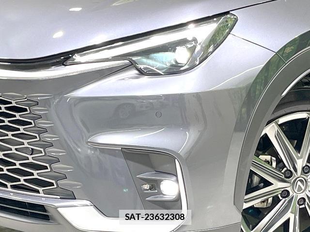 Lexus LBX 2024-07 7868225-11