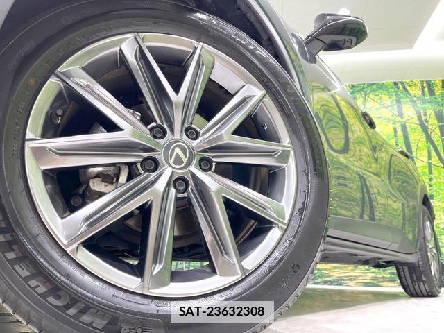 Lexus LBX 2024-07 7868225-12