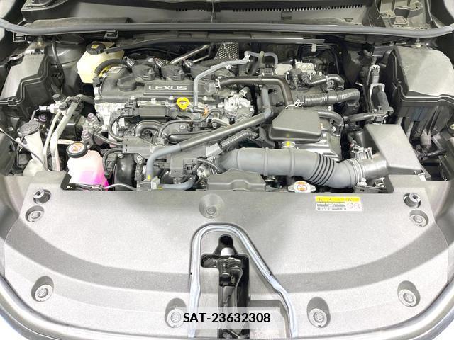 Lexus LBX 2024-07 7868225-17
