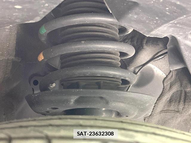 Lexus LBX 2024-07 7868225-19
