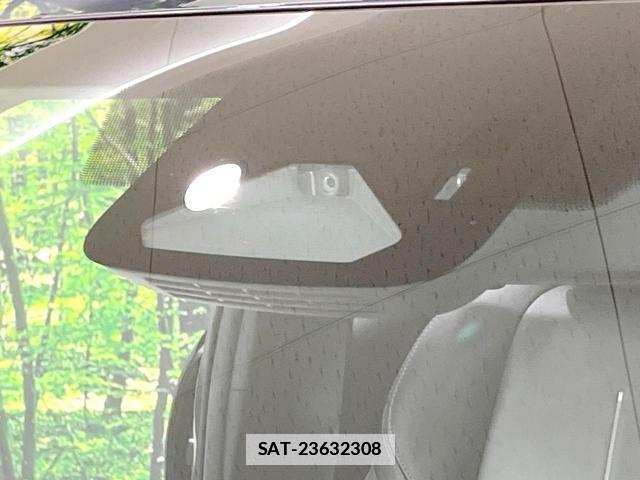 Lexus LBX 2024-07 7868225-2