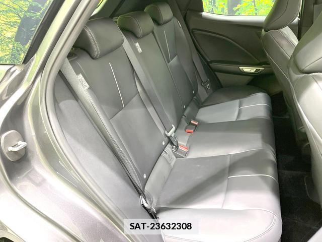 Lexus LBX 2024-07 7868225-9