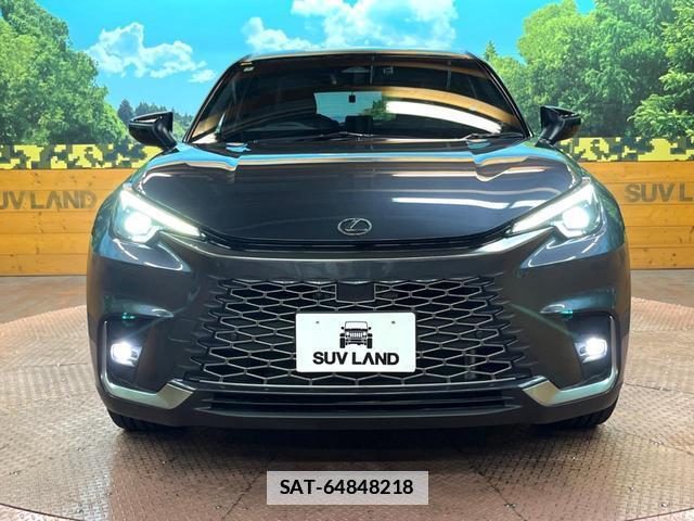 Lexus LBX 2024-08 7869212-13