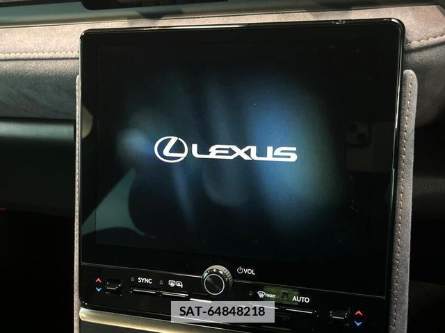 Lexus LBX 2024-08 7869212-3