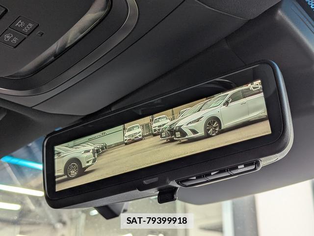 Lexus LS 2018-03 7867366-10