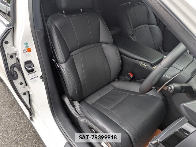 Lexus LS 2018-03 7867366-14