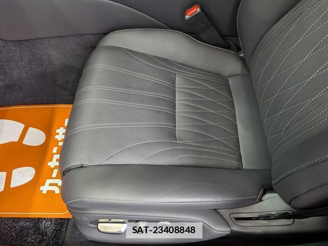 Lexus LS 2021-05 7867367-18
