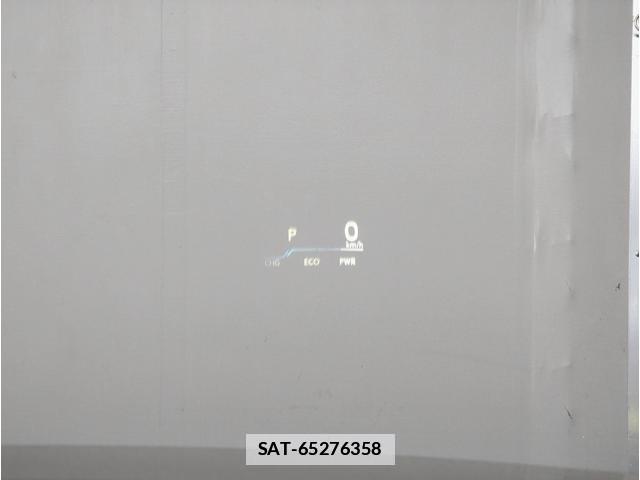 Lexus LS 2018-05 7867368-11
