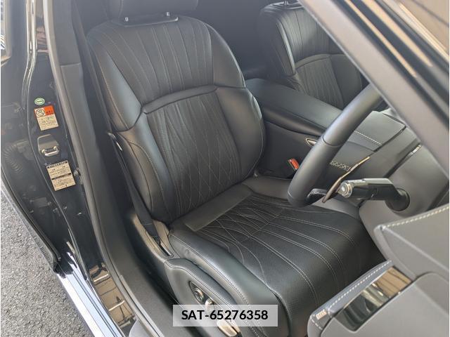 Lexus LS 2018-05 7867368-15
