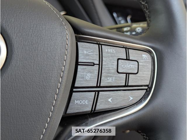 Lexus LS 2018-05 7867368-6