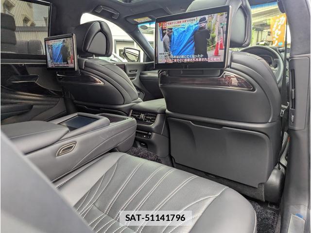 Lexus LS 2018-06 7867369-8