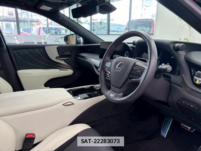 Lexus LS 2024-05 7872308-13