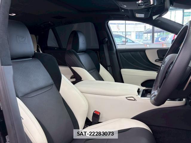 Lexus LS 2024-05 7872308-15