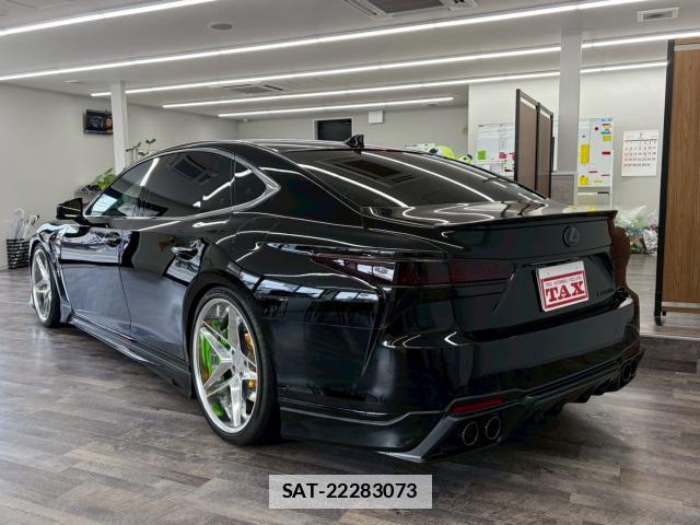 Lexus LS 2024-05 7872308-2