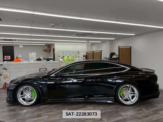 Lexus LS 2024-05 7872308-3