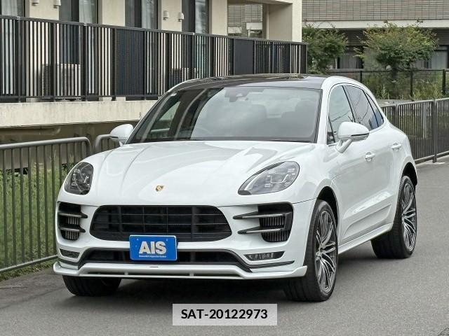 Porsche MACAN 2016-09 7867653-0
