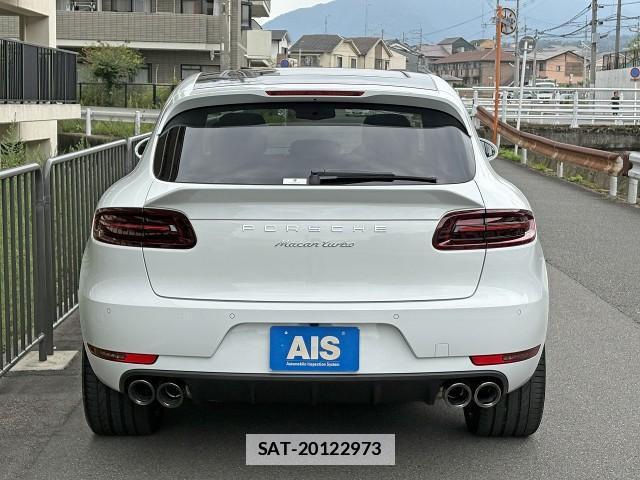 Porsche MACAN 2016-09 7867653-10