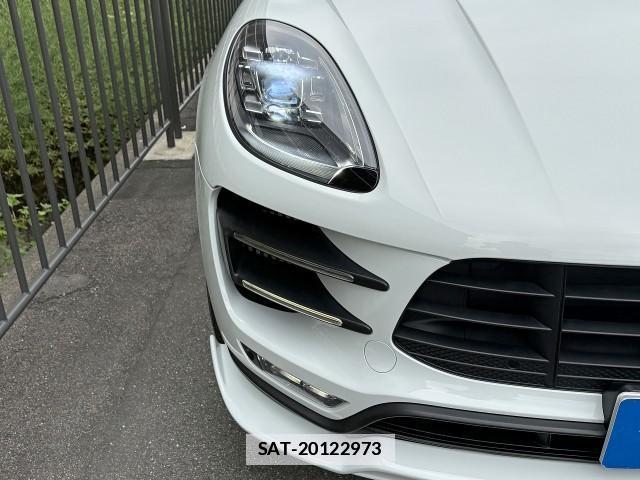 Porsche MACAN 2016-09 7867653-13