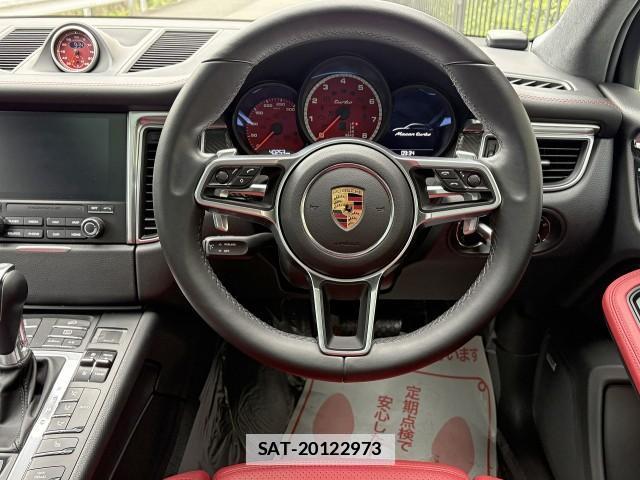 Porsche MACAN 2016-09 7867653-17