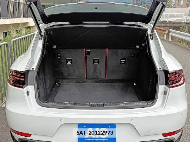 Porsche MACAN 2016-09 7867653-18