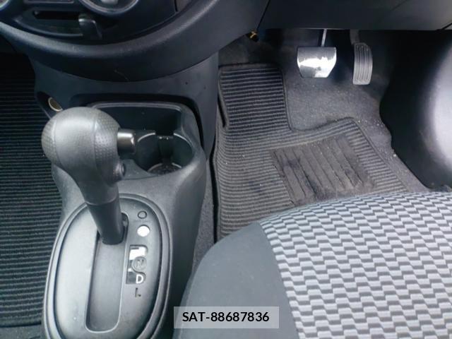 Nissan MARCH 2018-06 7868932-11