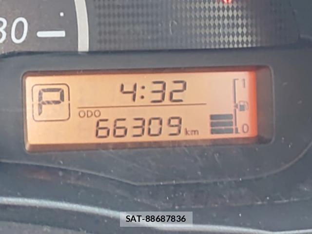 Nissan MARCH 2018-06 7868932-9