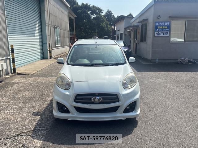 Nissan MARCH 2011-01 7870492-1