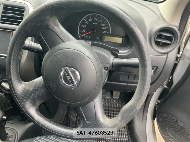Nissan MARCH 2014-02 7871398-8
