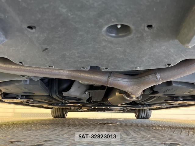 Toyota MARK X 2013-02 7870412-18