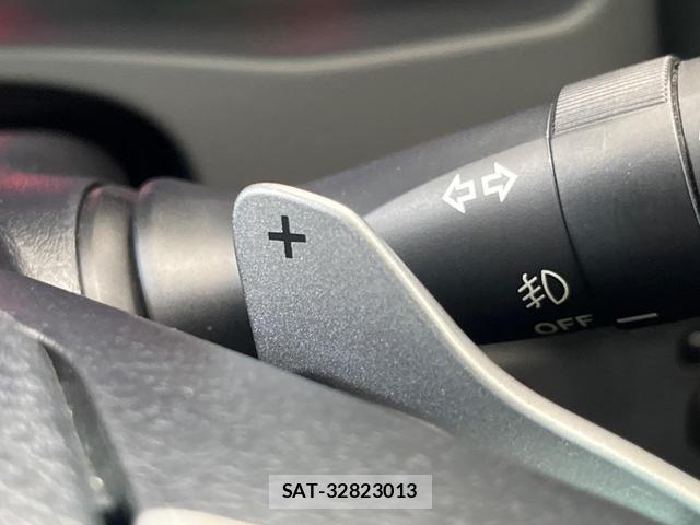 Toyota MARK X 2013-02 7870412-6