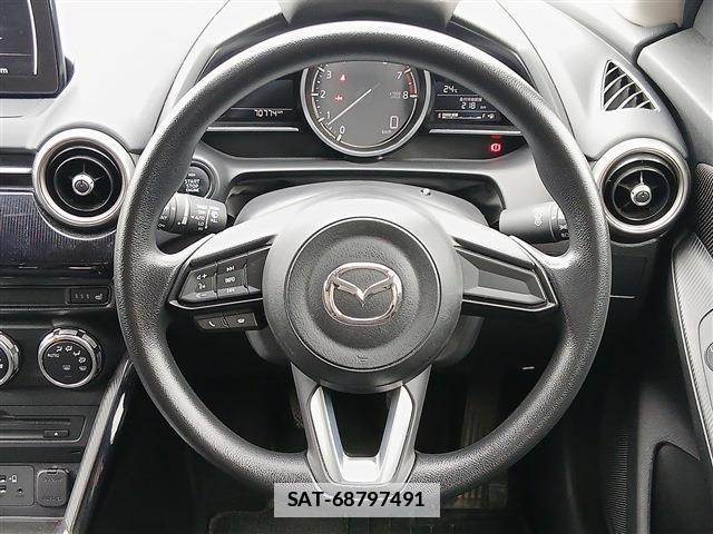 Mazda MAZDA2 2021-08 7872290-17
