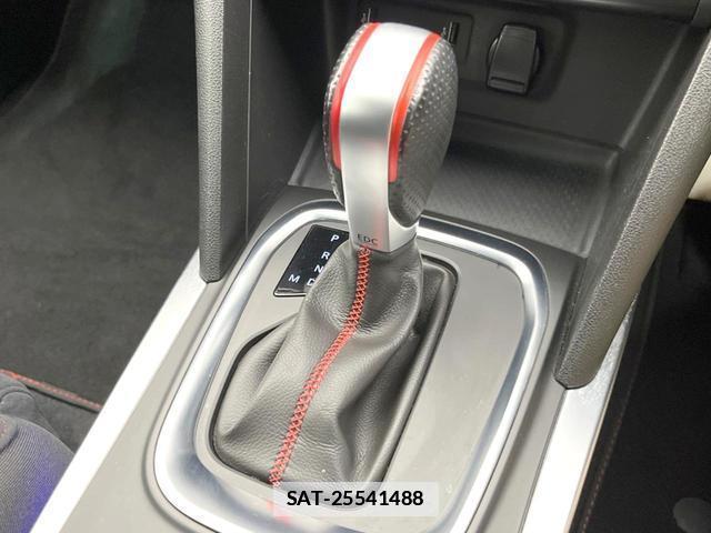 Renault MEGANE 2019-01 7870146-11