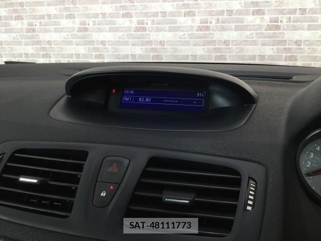 Renault MEGANE 2015-05 7872388-12