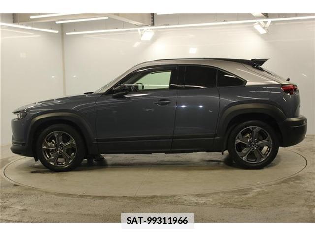 Mazda MX-30 2021-12 7872460-7
