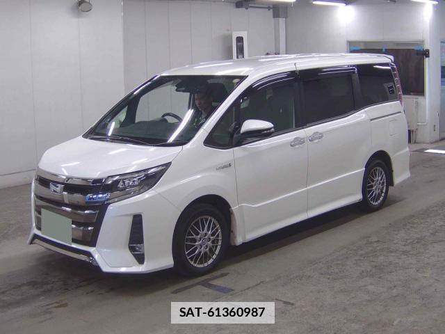 Toyota NOAH 2018-11 7867274-3