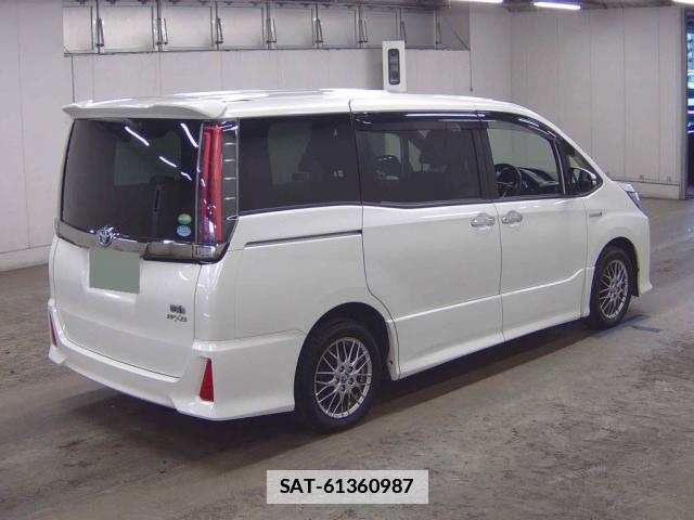 Toyota NOAH 2018-11 7867274-4