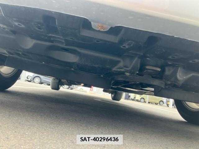 Toyota NOAH 2017-09 7867357-1
