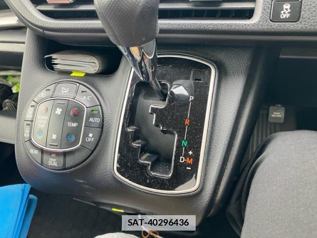 Toyota NOAH 2017-09 7867357-10
