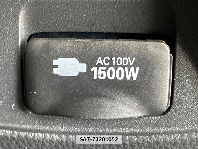 Toyota NOAH 2024-04 7867846-6