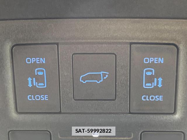 Toyota NOAH 2024-06 7867937-5