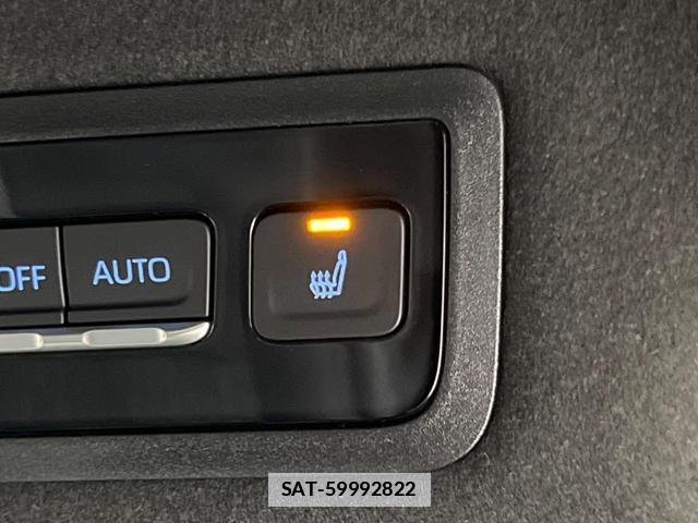 Toyota NOAH 2024-06 7867937-6