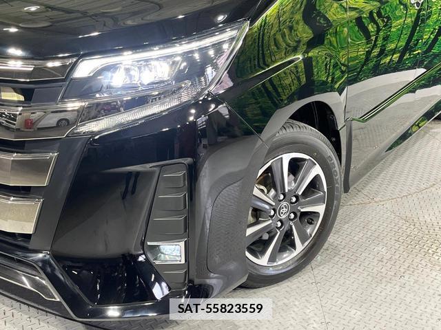 Toyota NOAH 2018-02 7868147-11